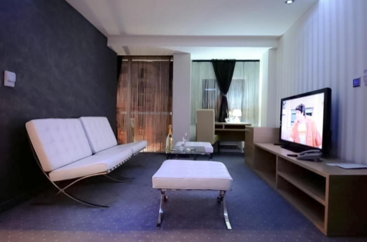 Biser Hotel Derventa Ngoại thất bức ảnh