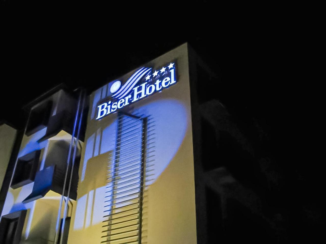 Biser Hotel Derventa Ngoại thất bức ảnh