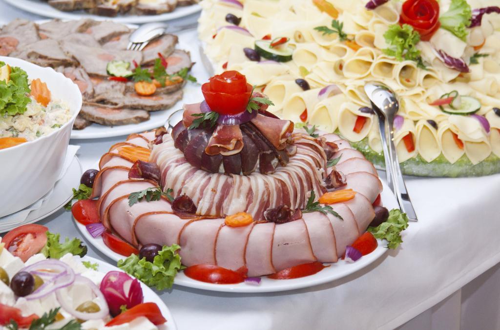 Biser Hotel Derventa Ngoại thất bức ảnh